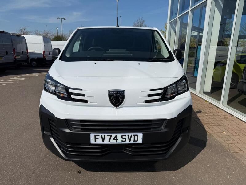 White New 2024 Peugeot Expert Van | £20,991 (Fair price) - Image 1/4