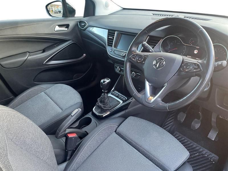 Used Vauxhall Crossland Elite 110 HP (80 kW) 2022 Black SUV