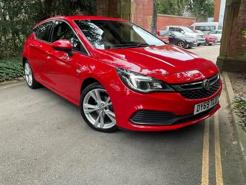 Red Used 2019 Vauxhall Astra SRi Hatchback | £6,999 (Good price) - Image 1/4