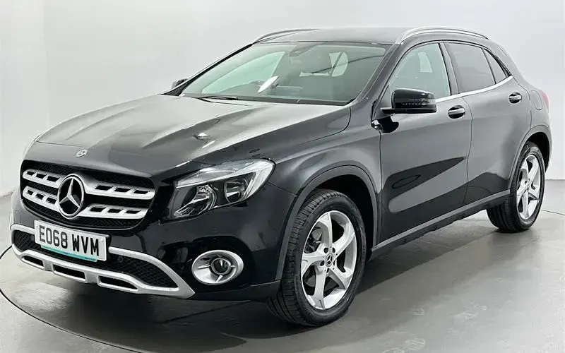 Used Mercedes GLA220 Executive 177 HP (130 kW) 2018 Black SUV