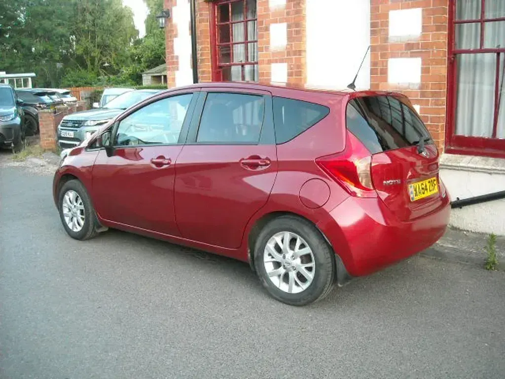 Used Nissan Note Acenta Premium 90 HP (66 kW) 2014 Red Hatchback