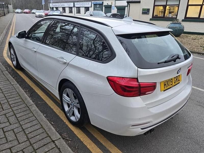 Used BMW 320 Sport Line 184 HP (135 kW) 2019 White Estate