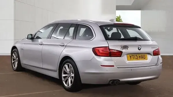 Używany BMW 520 2013 Srebrny Kombi