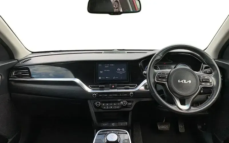 Used Kia e-Niro 150 kW (204 HP) 2022 Red SUV