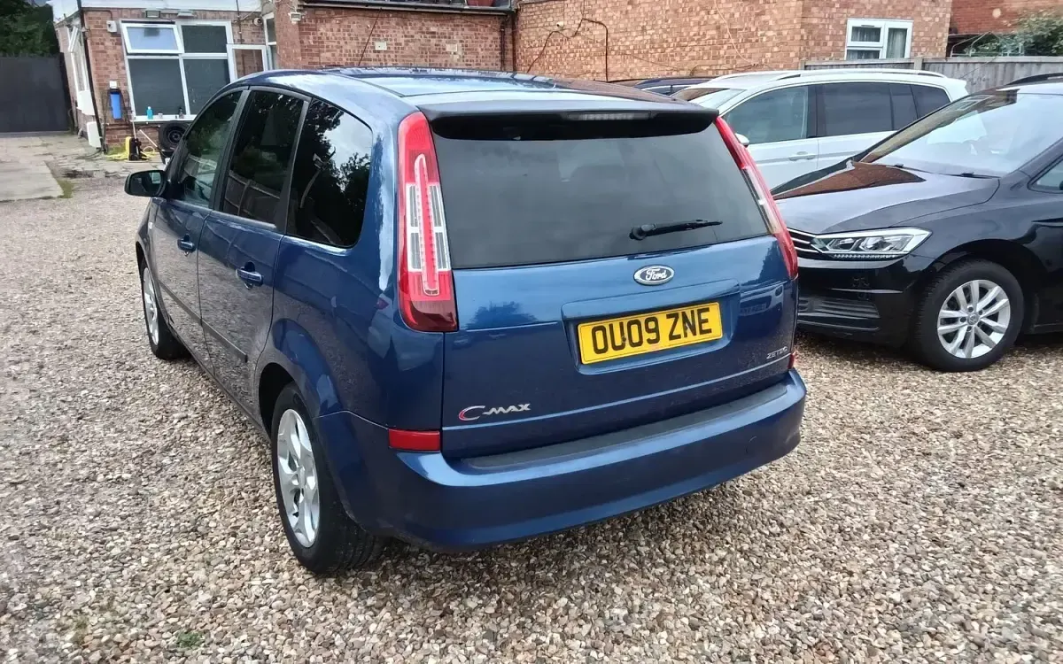 Used Ford C-MAX Zetec 145 HP (106 kW) 2009 Blue MPV