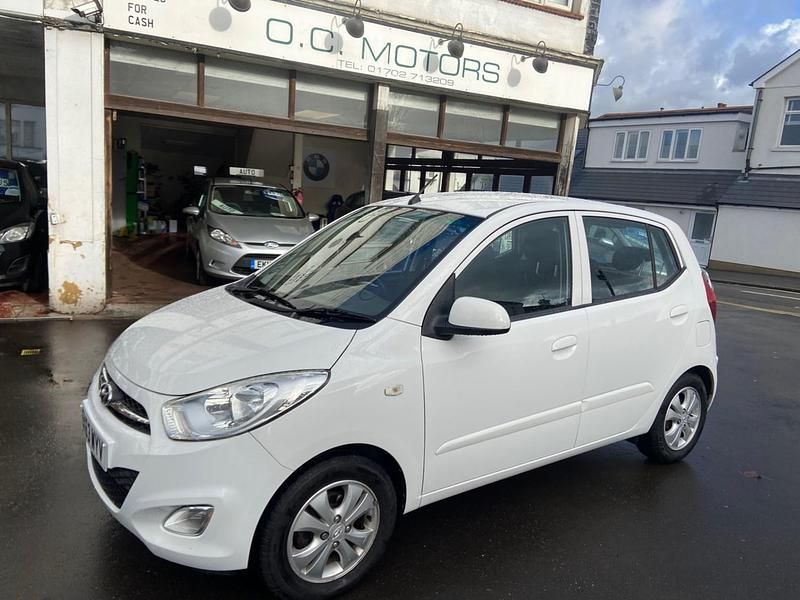 White Used 2013 Hyundai i10 Active Hatchback | £6,494 (Expensive) - Image 1/4