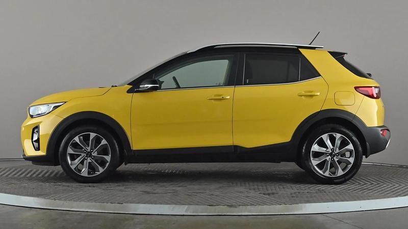 Used Kia Stonic First Edition 118 HP (86 kW) 2017 Yellow SUV