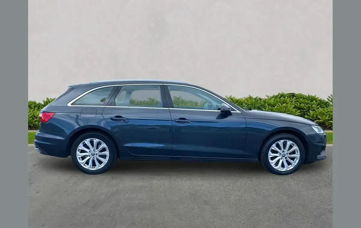 Used Audi A4 Business 163 HP (119 kW) 2021 Grey Estate