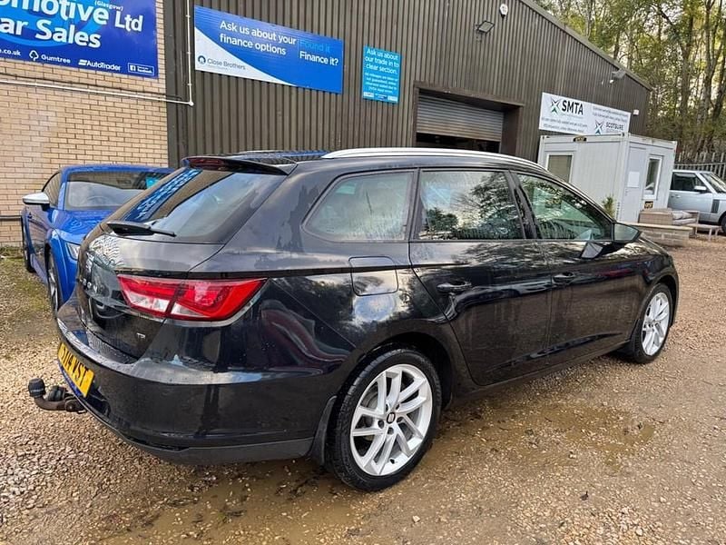 Begagnad Seat Leon Sport 150 HK (110 kW) 2014 Svart Kombi