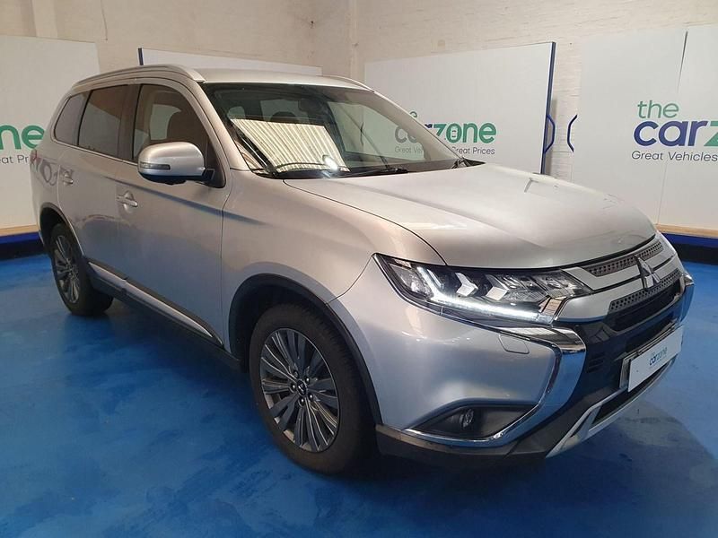 Used Mitsubishi Outlander 150 HP (110 kW) 2020 Silver SUV