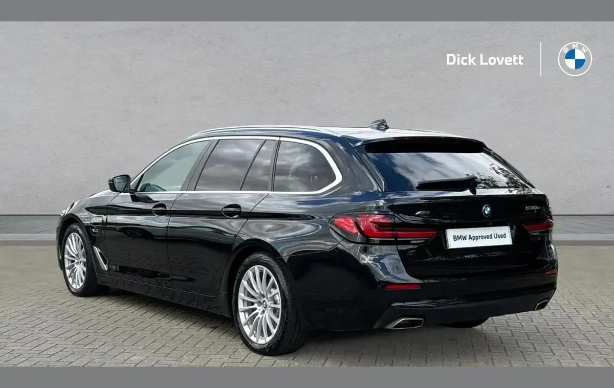 Used BMW 530e Sport Line 288 HP (211 kW) 2022 Black Estate