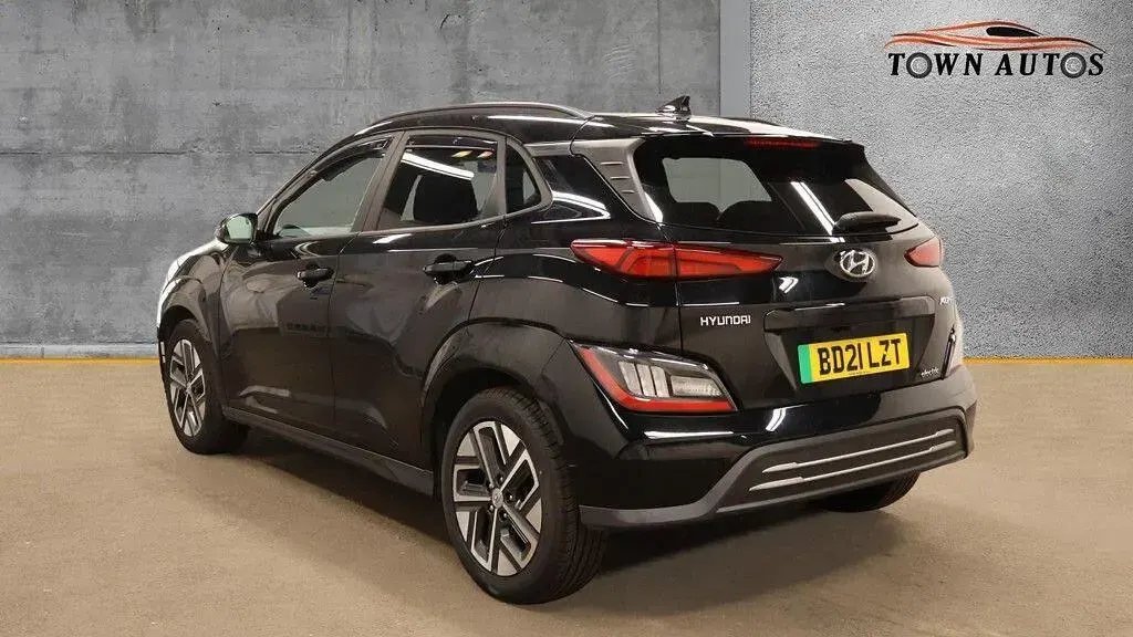 Used Hyundai Kona Premium 150 kW (204 HP) 2021 Black SUV