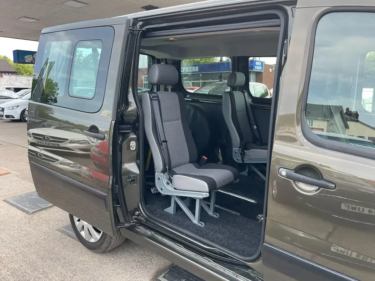Used Peugeot TePee Comfort 2015 Brown MPV