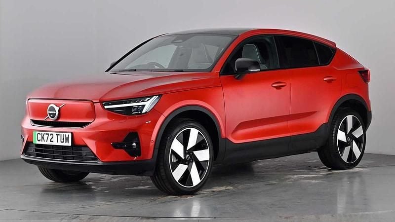 Used Volvo EC40 Ultimate 300 kW (408 HP) 2022 Fusion red SUV