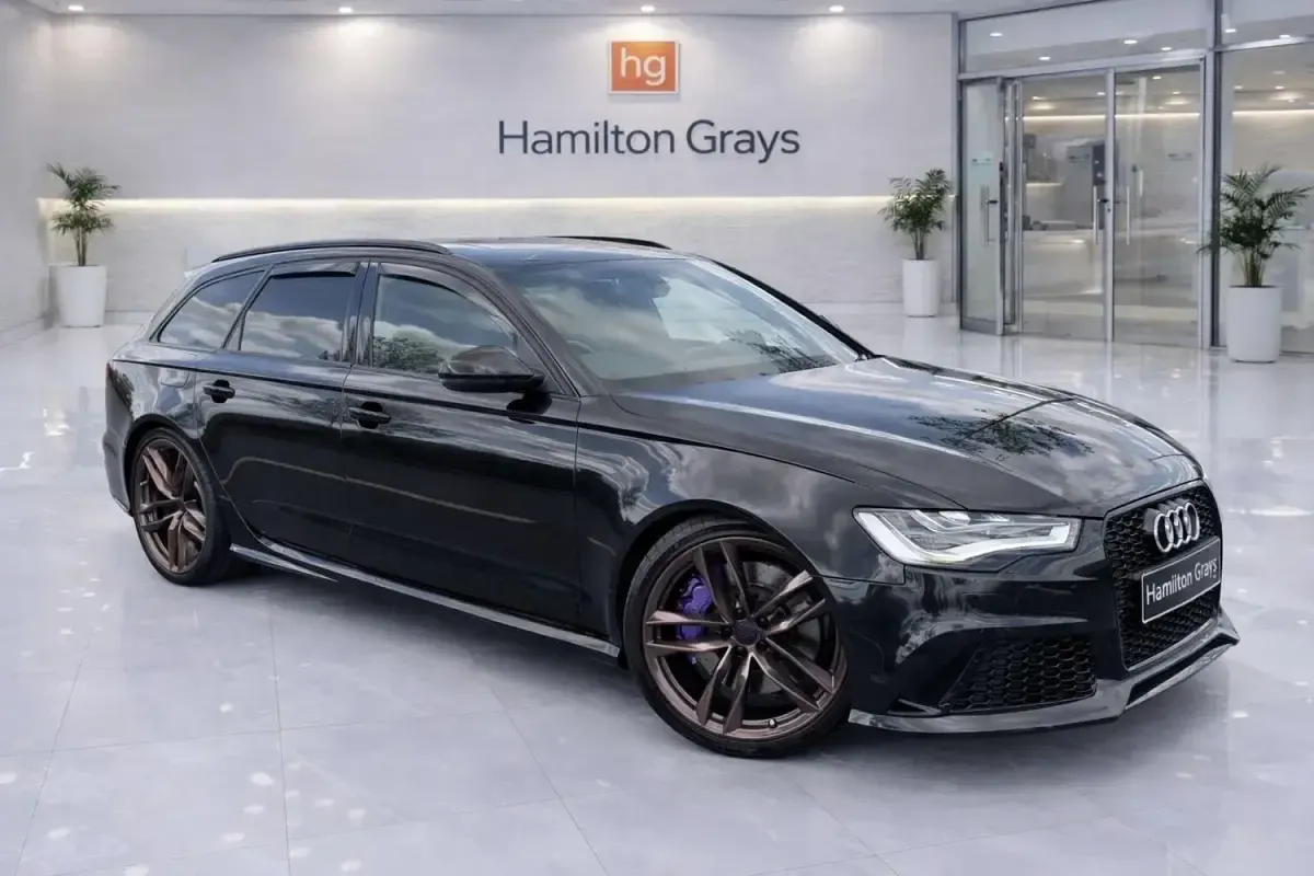 Begagnad Audi RS6 Performance 560 HK (411 kW) 2015 Svart Kombi