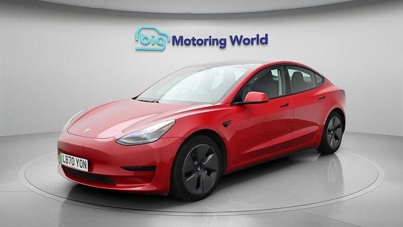 Used Tesla Model 3 Standard Range Plus 177 kW (241 HP) 2020 Sedan