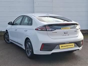 Used Hyundai Ioniq Premium 141 HP (103 kW) 2021 White Hatchback