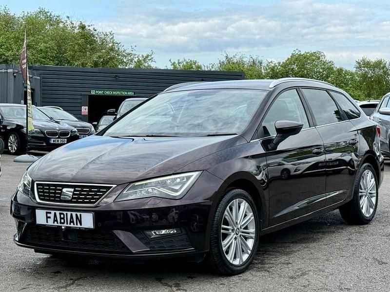 Used Seat Leon ST XCELLENCE 150 HP (110 kW) 2018 Purple Estate