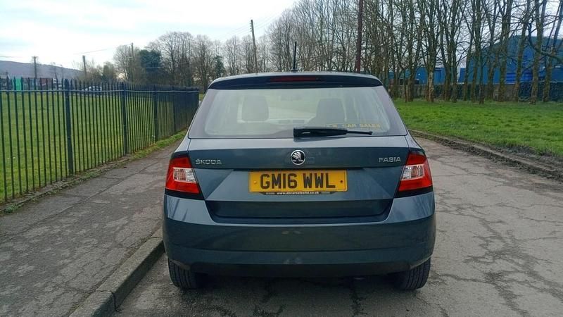 Used Skoda Fabia 60 HP (44 kW) 2016 Grey Hatchback
