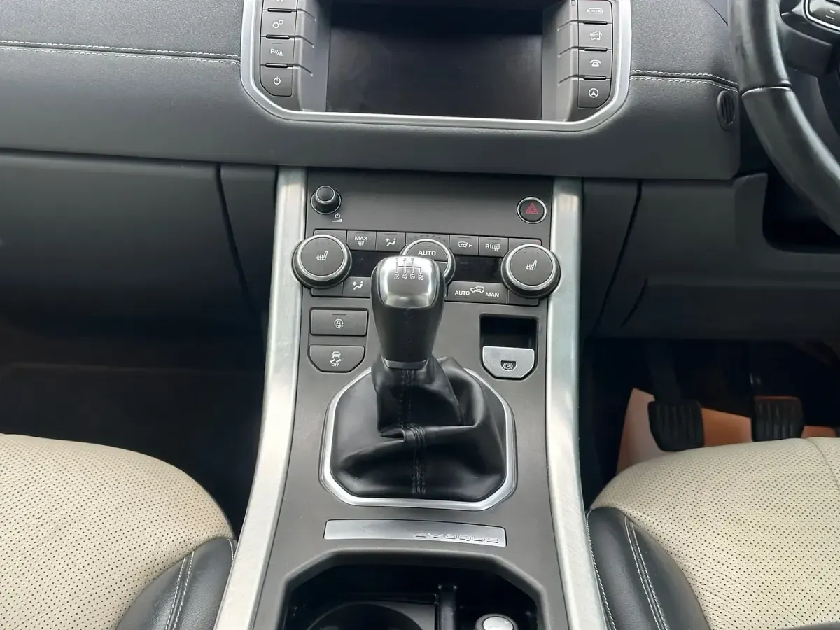 Usado Land Rover Range Rover evoque SE 150 HP (110 kW) 2018 Azul SUV