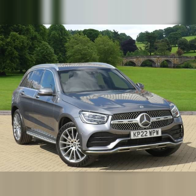 Selenite grey metallic Used 2022 Mercedes GLC300 AMG Line Premium Estate | £29,900 (Fair price) - Image 1/4