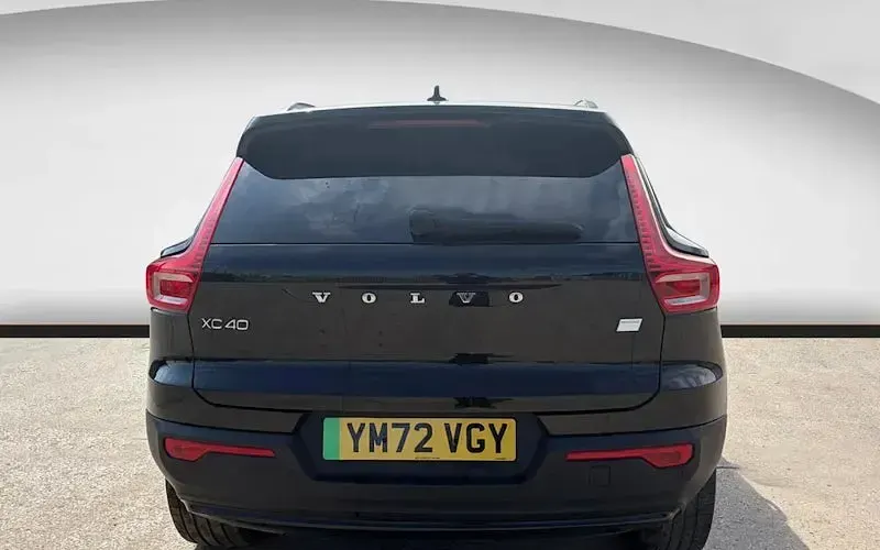 Used Volvo XC40 Core 169 kW (231 HP) 2022 SUV