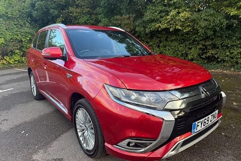 Used 2019 Mitsubishi Outlander P-HEV | £13,495 (Fair price) - Image 1/1