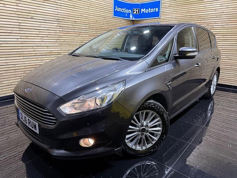 Grey Used 2016 Ford S-MAX Zetec MPV | £6,990 (Fair price) - Image 1/3