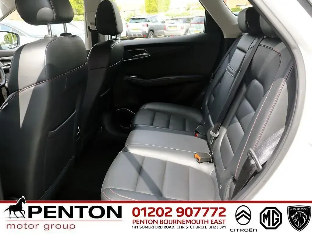 Used MG HS SE 258 HP (189 kW) 2023 White SUV