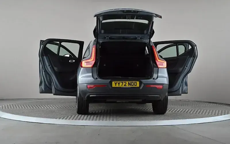 Used Volvo XC40 Plus 163 HP (119 kW) 2022 Grey SUV