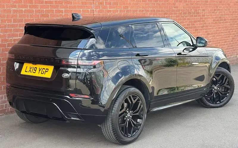 Used Land Rover Range Rover evoque SE Dynamic 182 HP (133 kW) 2019 Black SUV