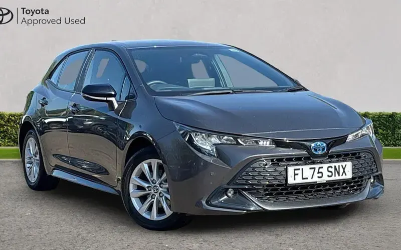Used Toyota Corolla 140 HP (102 kW) 2025 Hatchback