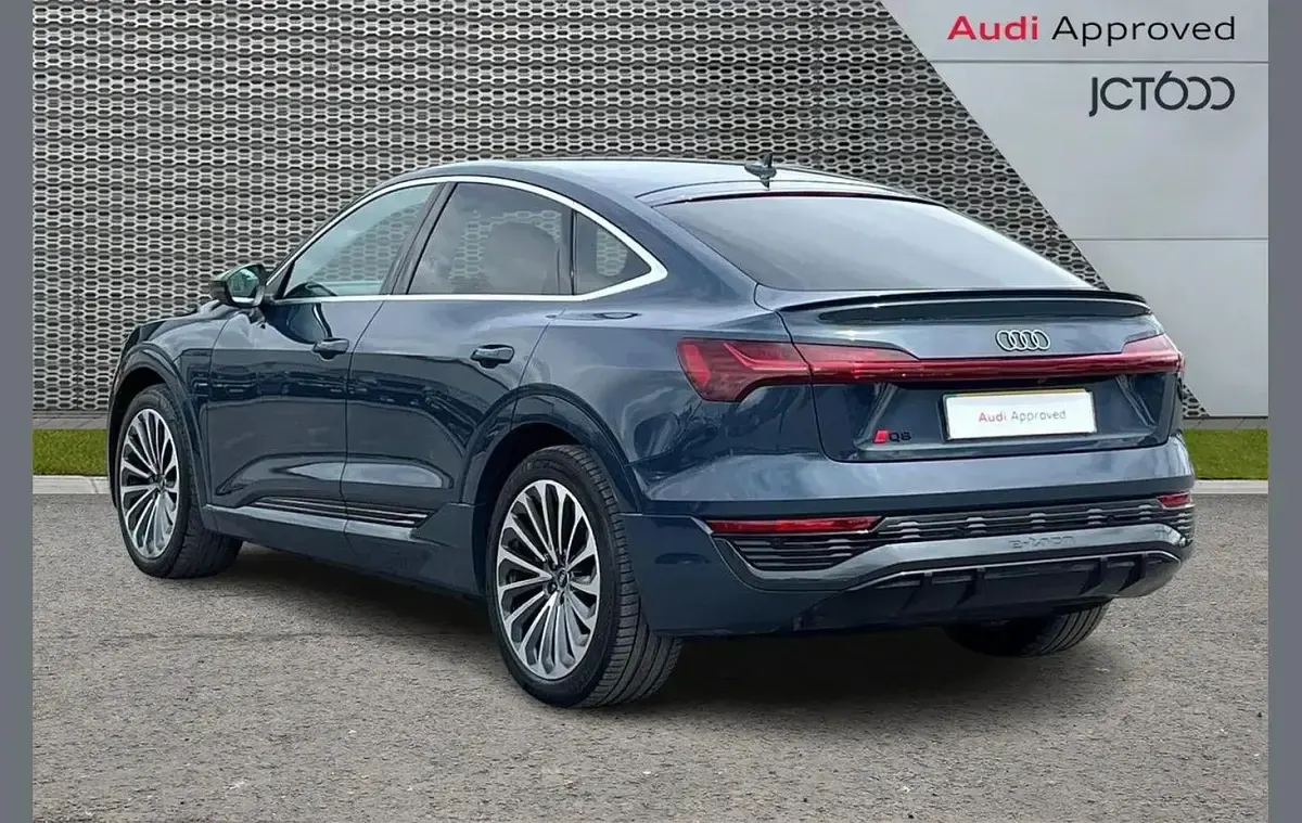 Used Audi Q8 e-tron S-Line 300 kW (408 HP) 2023 Blue SUV