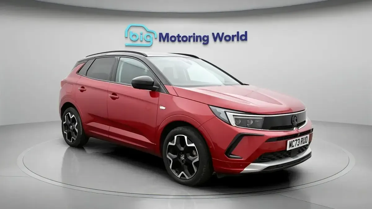 Second-hand Vauxhall Grandland X Ultimate 131 CP (96 kW) 2023 SUV