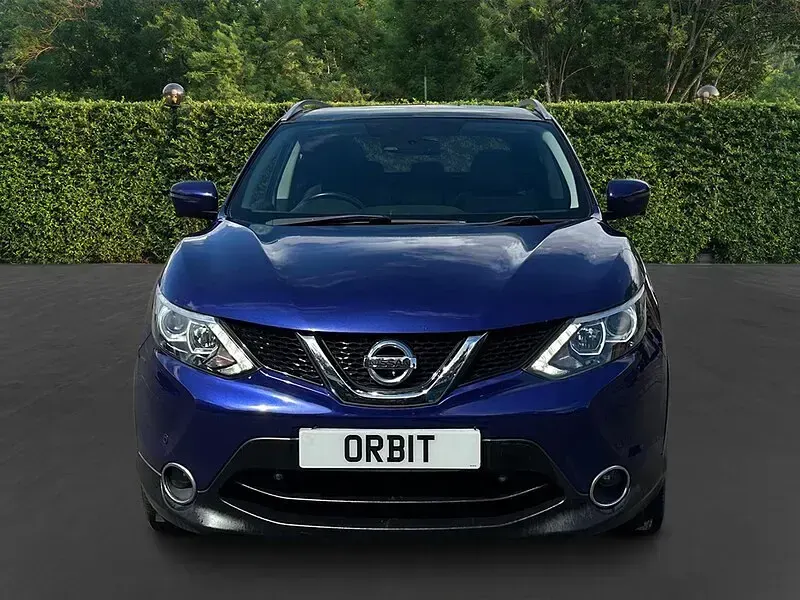 Used Nissan Qashqai N-Connecta 115 HP (84 kW) 2016 Blue SUV