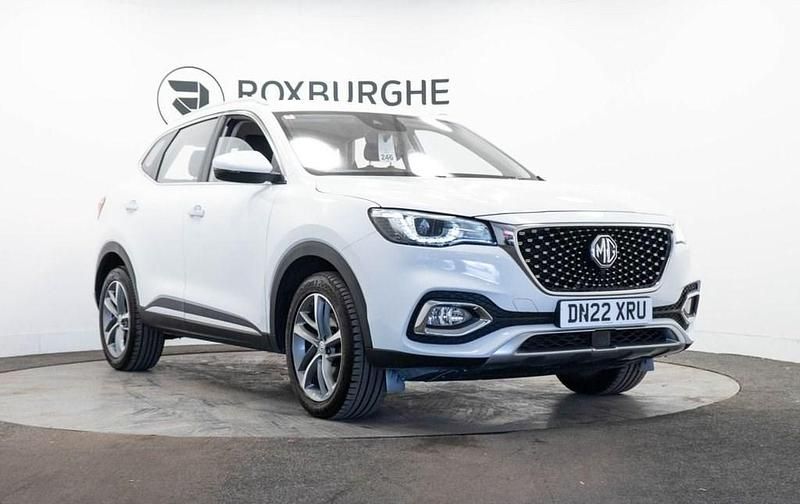 White Used 2022 MG HS Excite SUV | £13,940 (Fair price) - Image 1/4