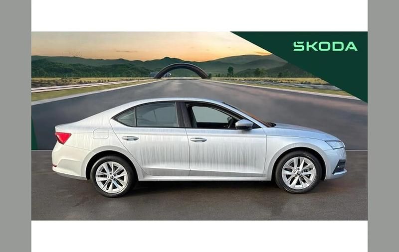 Used Skoda Octavia SE Technology 200 HP (147 kW) 2024 Silver Hatchback