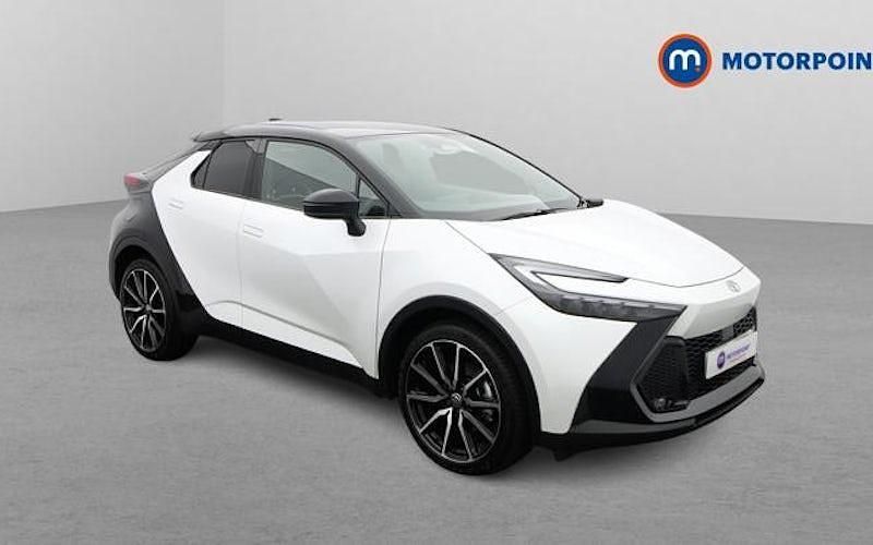 Used Toyota C-HR Sport 223 HP (164 kW) 2025 White SUV