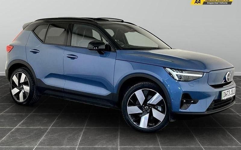 Used 2024 Volvo XC40 Ultimate SUV | £27,995 (Super price) - Image 1/2