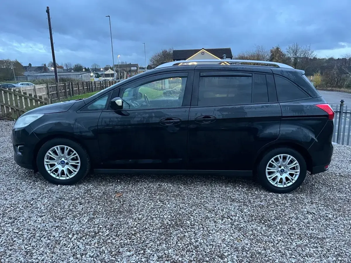 Used Ford Grand C-Max Titanium 2011 Black MPV