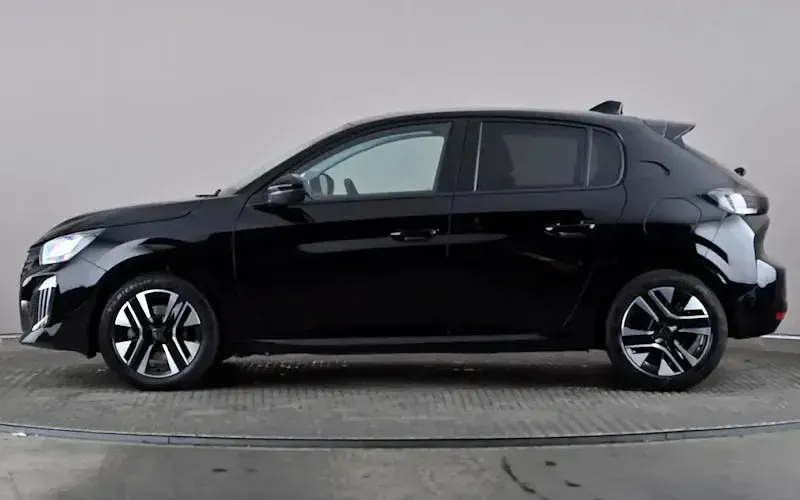 Used Peugeot 208 Allure 101 HP (74 kW) 2025 Black Hatchback