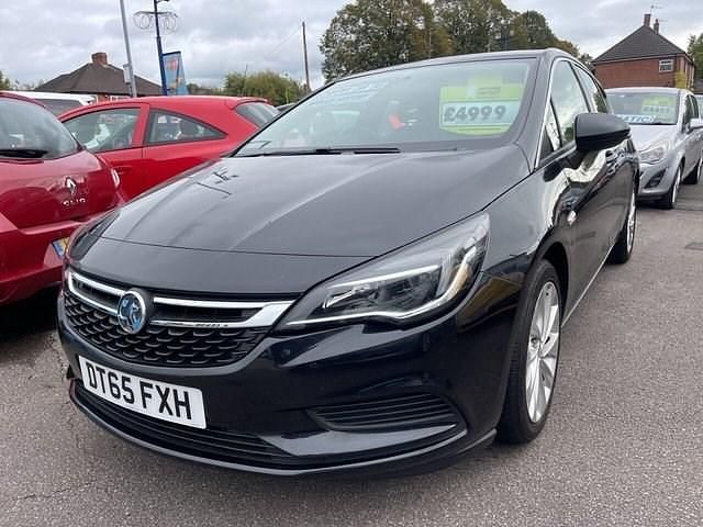 Used Vauxhall Astra S 105 HP (77 kW) 2016 Black Hatchback