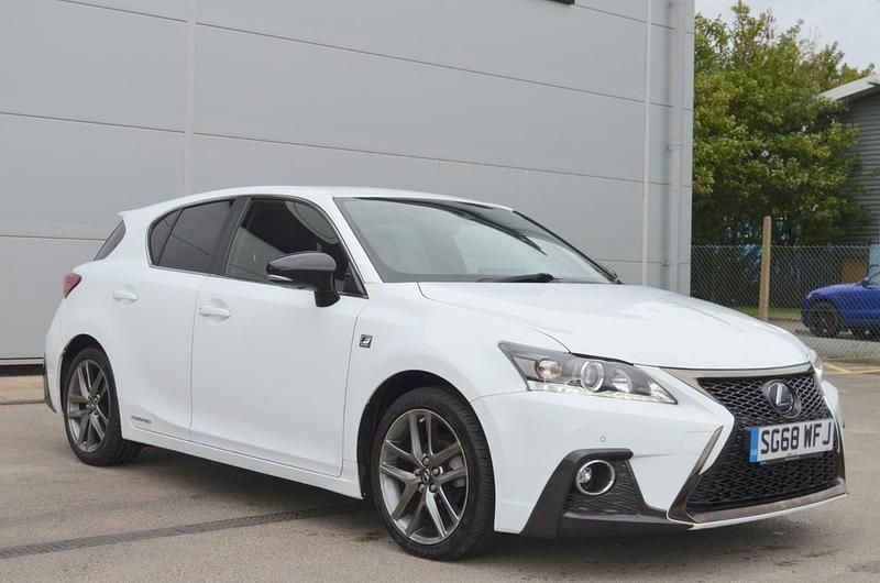 Used Lexus CT200h Sport Line 2018 White Hatchback