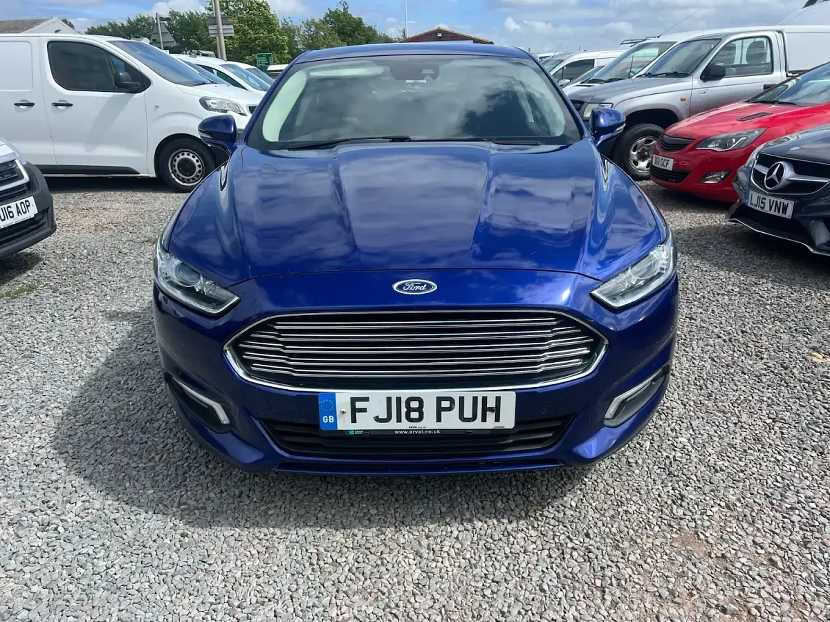 Used Ford Mondeo Zetec 2018 Blue Hatchback