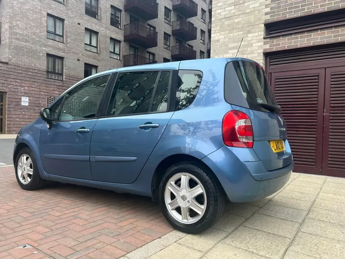 Usado Renault Grand Modus Dynamique 2010 Azul Monovolume