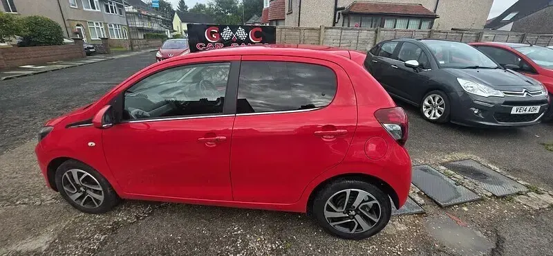 Used Peugeot 108 Allure 82 HP (60 kW) 2015 Red