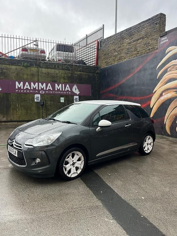 Used Citroën DS3 PureTech 110 HP (80 kW) 2015 Grey Hatchback
