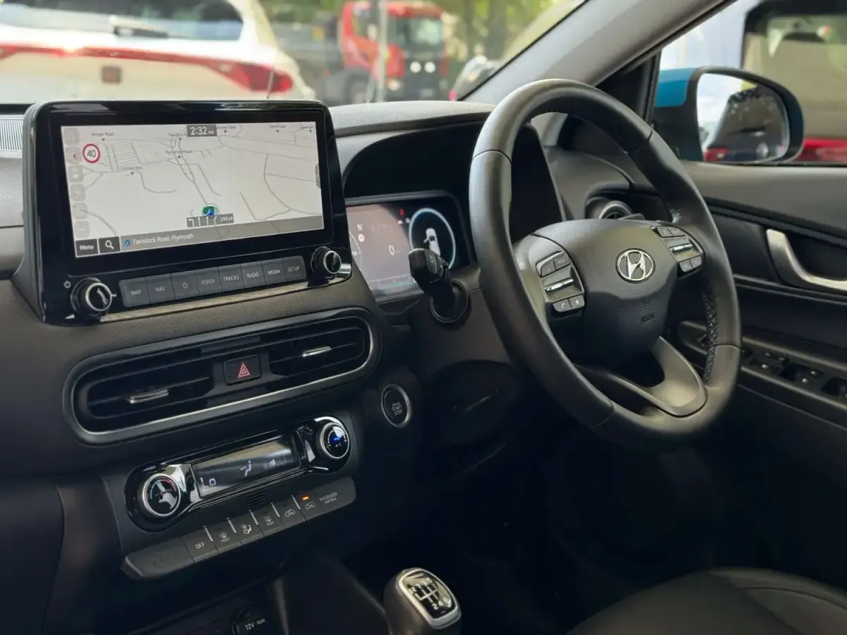 Second-hand Hyundai Kona Ultimate 2023 Albastru SUV
