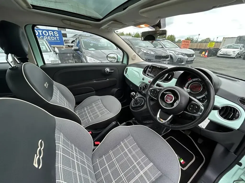 Gebraucht Fiat 500 Lounge 69 PS (50 kW) 2017 Grün Kleinwagen