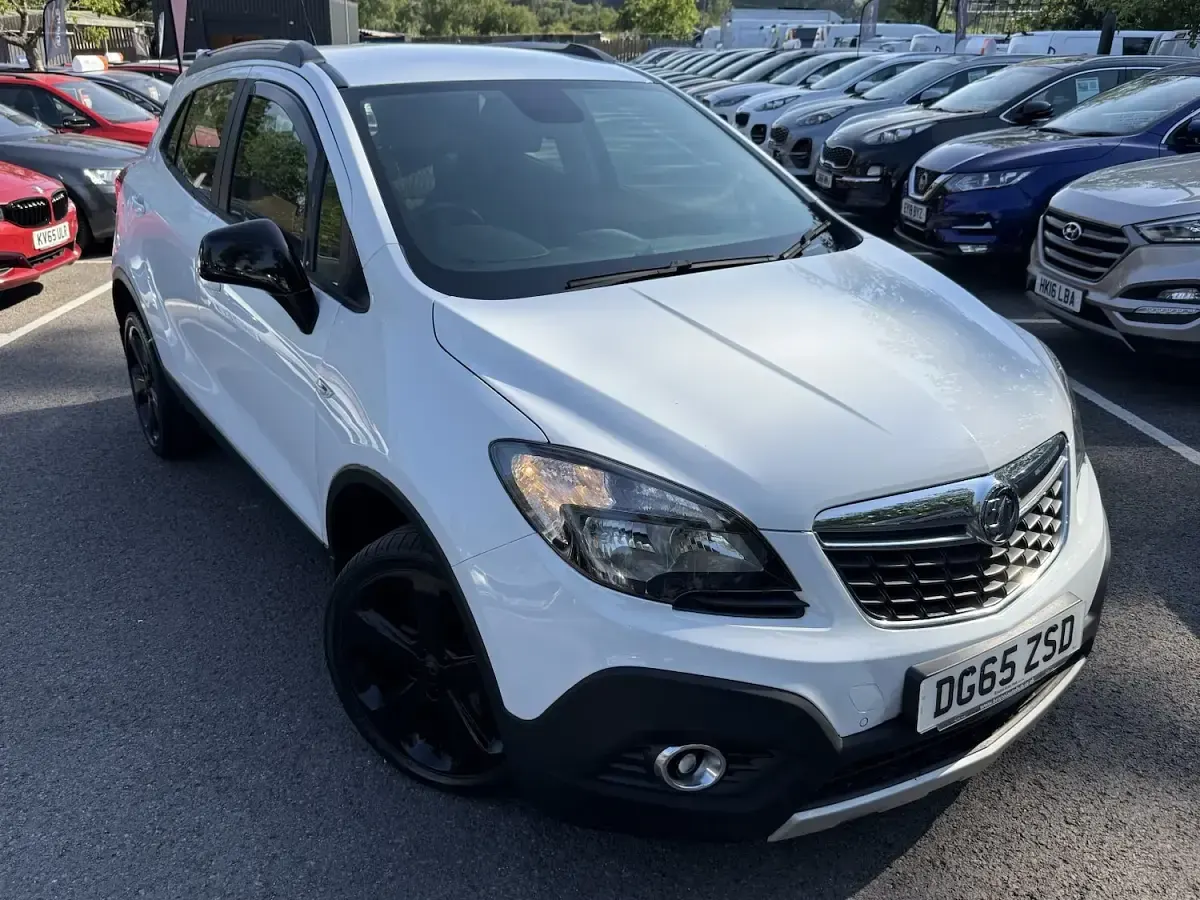 Used Vauxhall Mokka 2015 White SUV
